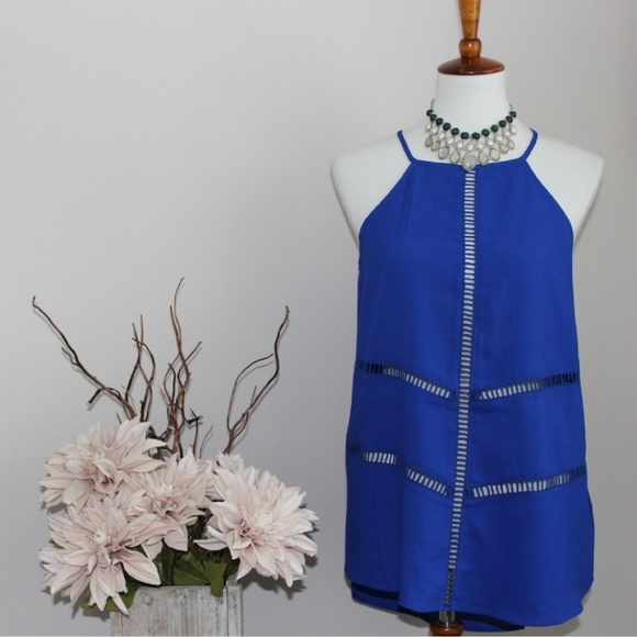 Cut Out Detail Tank - Picture 2 of 5